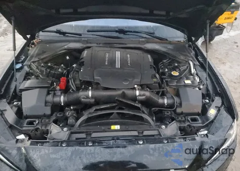 2017 Jaguar Xe Premium z USA, uszkodzony, nr VIN SAJAJ4BV0HA962422